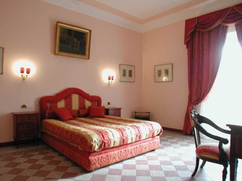 Episcopo Lipinsky Luxury Suites โรม ห้อง รูปภาพ